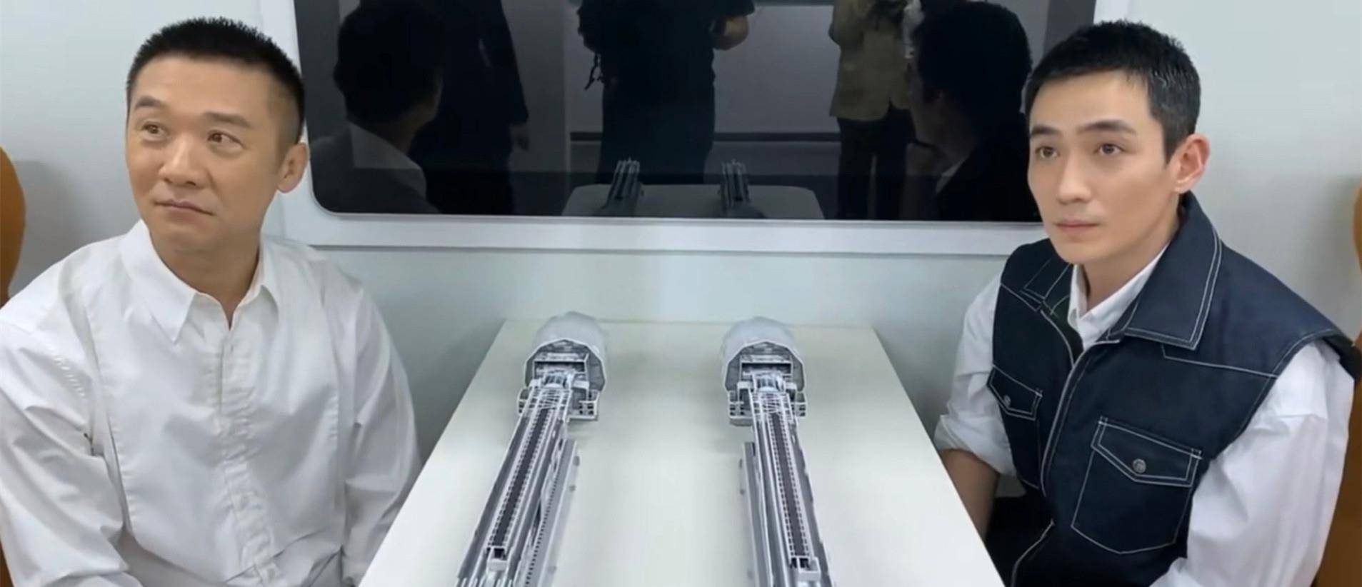 父亲|朱一龙《峰爆》来袭，抗灾救援，中秋档提前发力