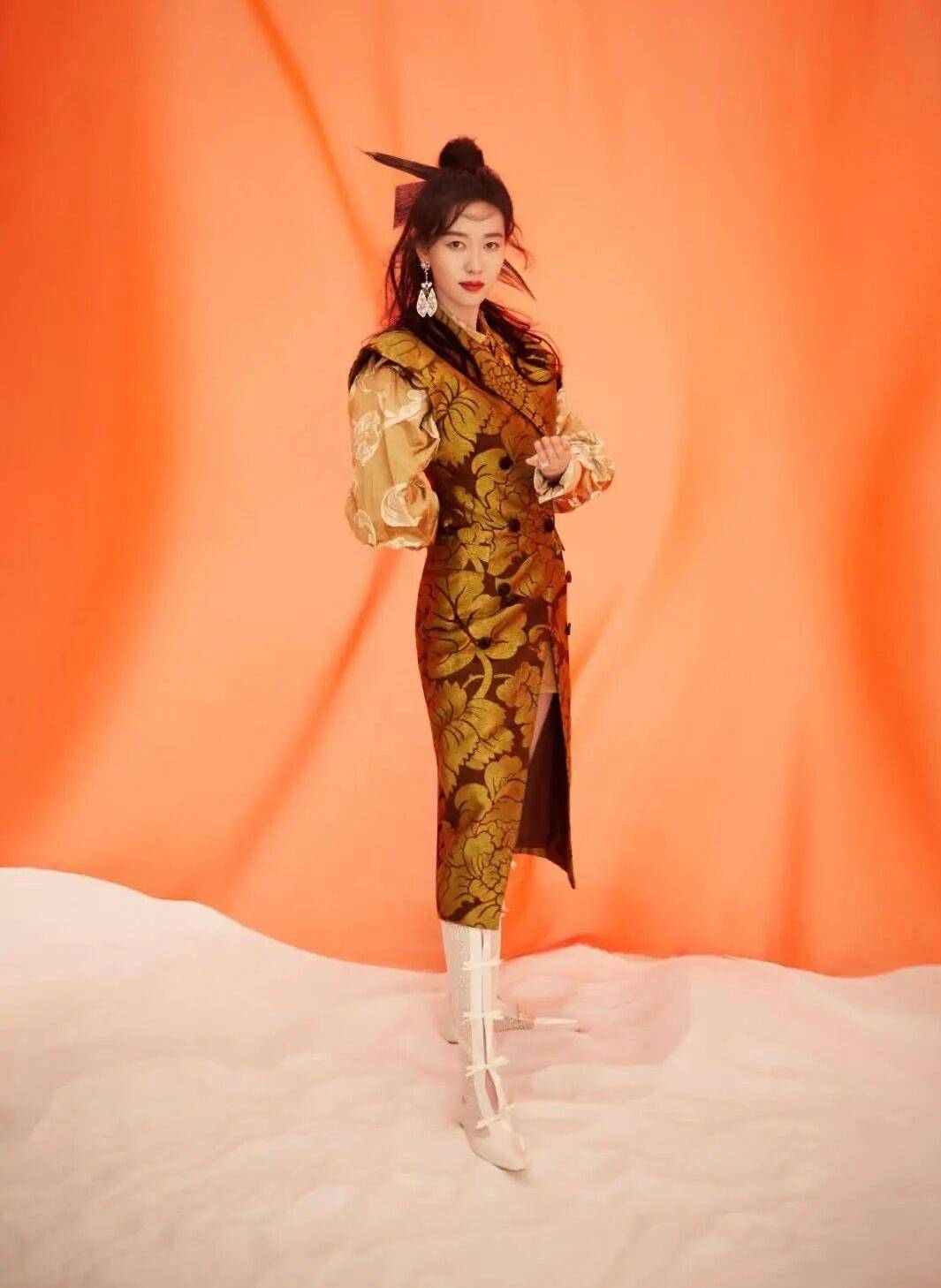 气质|侠女颜孙一文出道4天引恐慌？表现力太绝了，又美又飒秒杀小白花