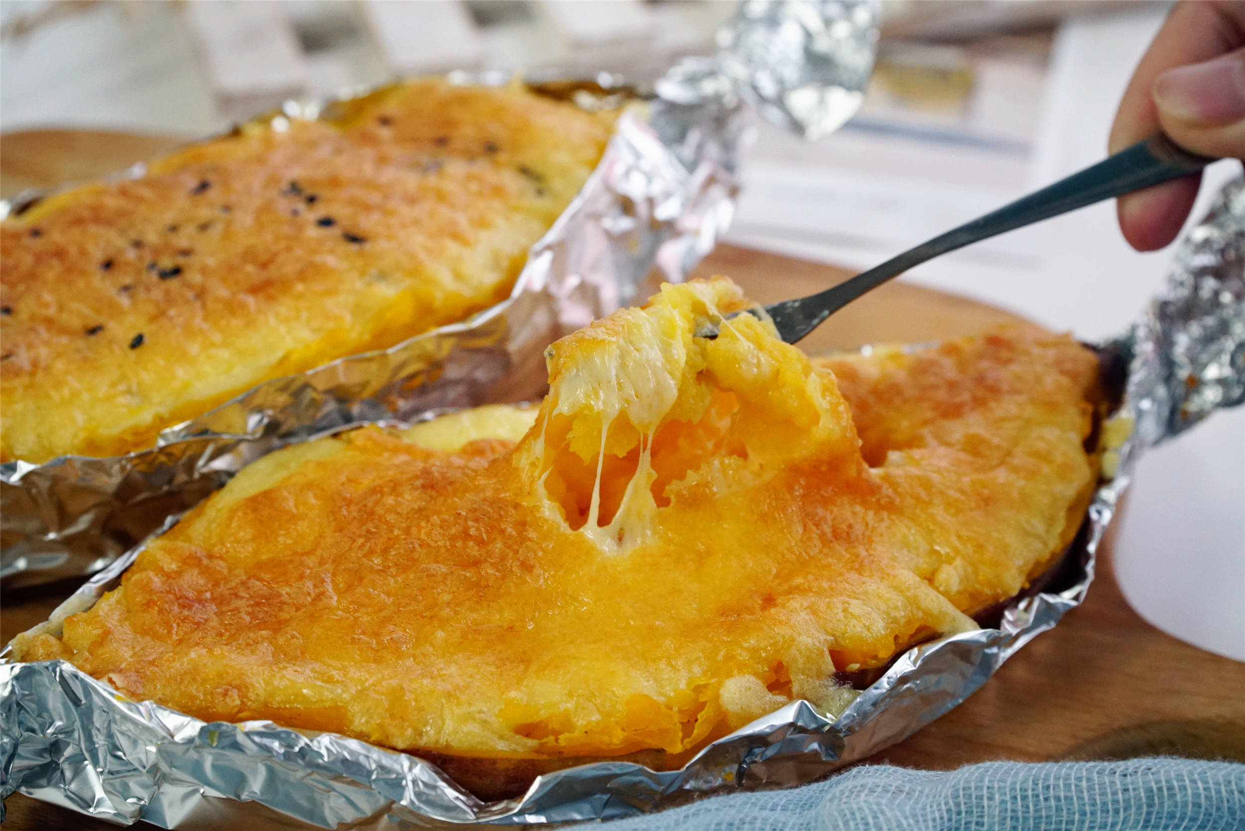 原创红薯这样做太好吃了,绵软如奶酪,香甜如蜂蜜,2斤不够吃,真香