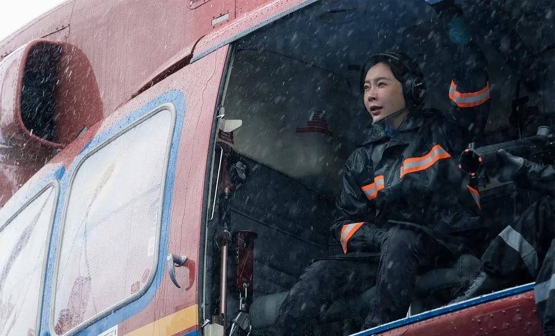 因为|上映2天票房有望破亿？朱一龙的新片打了太多人的“脸”