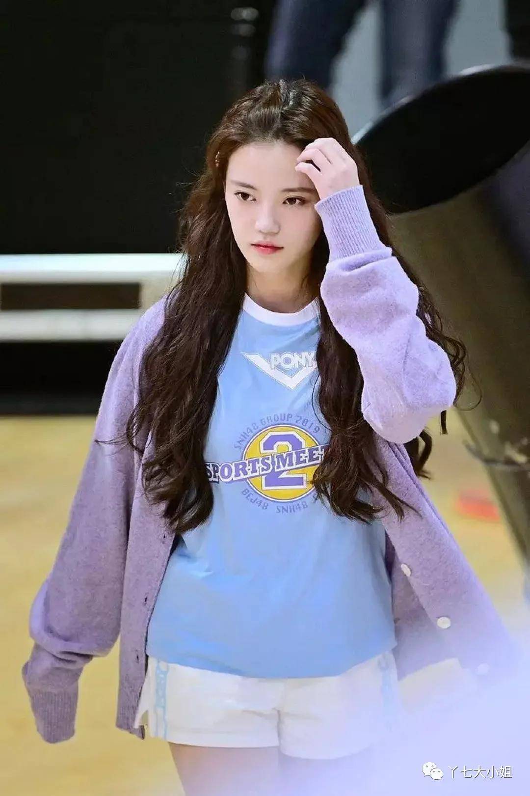 丁香紫|今天秋冬,一定要pick这两个颜色:丁香紫+市区褐