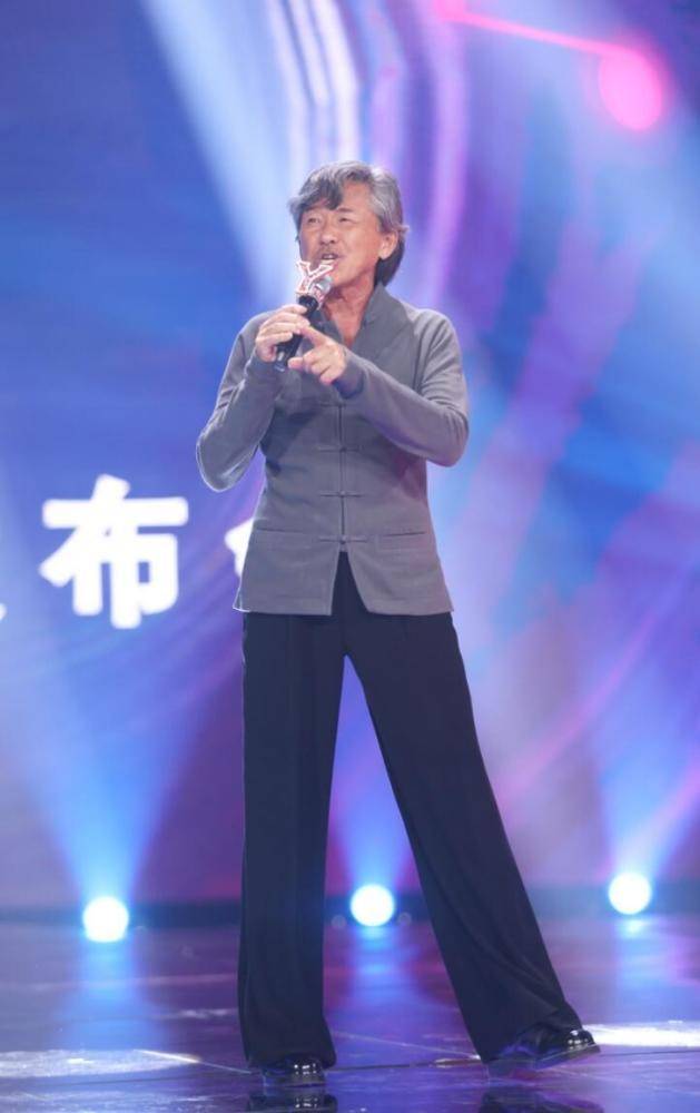 戴佩妮|《我们的歌》刘宇宁回归被大张伟喊话“一起玩”，林子祥宝刀不老2