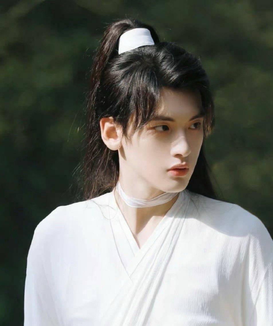 张凌赫|广电抵制耽改，118位男主被牵连，59部已拍耽改剧怎么办？