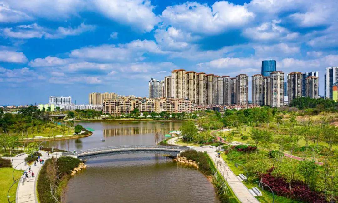 12389元/平刷新狮山峰值!想住博爱湖边,恐是最后机会_南海