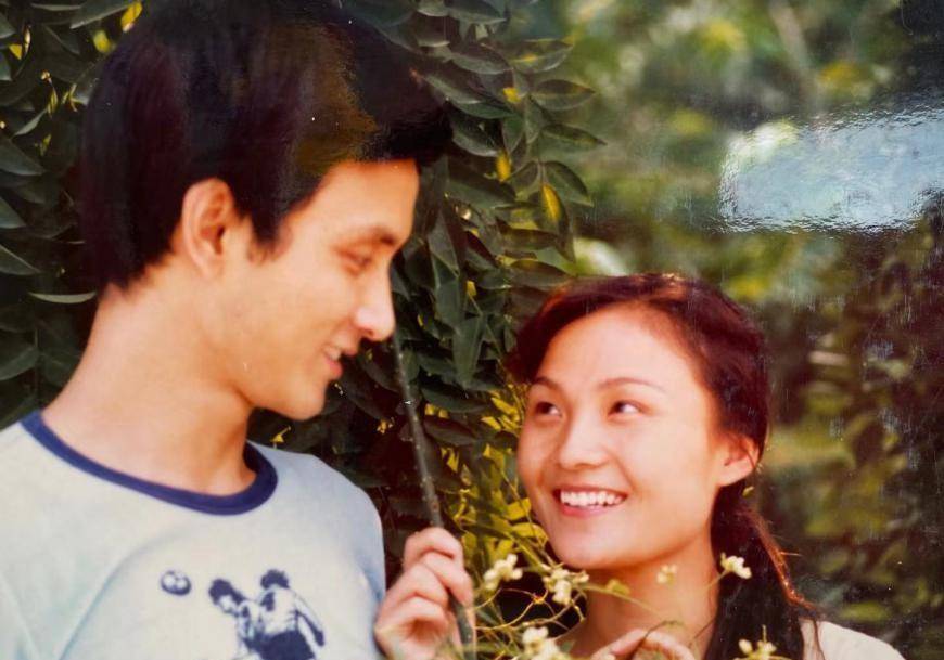 杜玉明用dr钻戒补求婚:演最坏的反派,做最痴情专一的宠妻狂魔_张艳茹