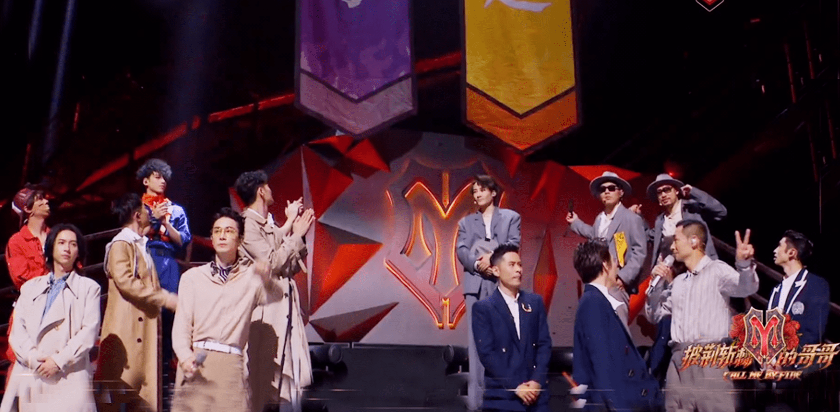 张晋|《哥哥》三公造型齐翻车：大湾区风格跑偏，张晋阵营像丐帮，张智霖撑门面