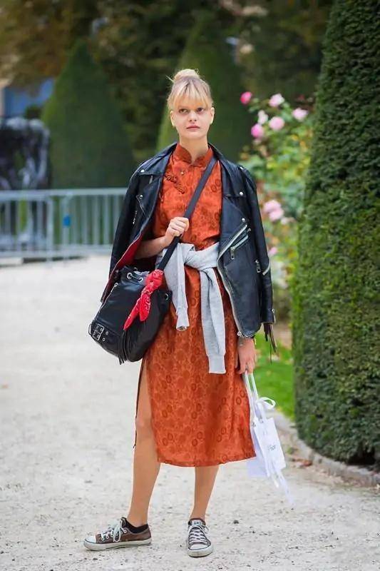 整体|张靓颖真是个“时髦精”，旗袍连体裤摩登洋气有气场，美得高调