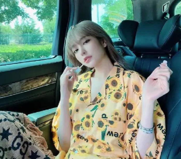 因为|周扬青和陈瑞丰相亲，首次约会就穿情侣装聊前任，两人身高很般配