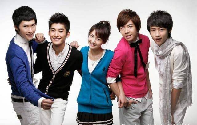 肖涵|有种“整容”叫十年后的慕容云朵，戴上眼镜那一刻，是心动啊