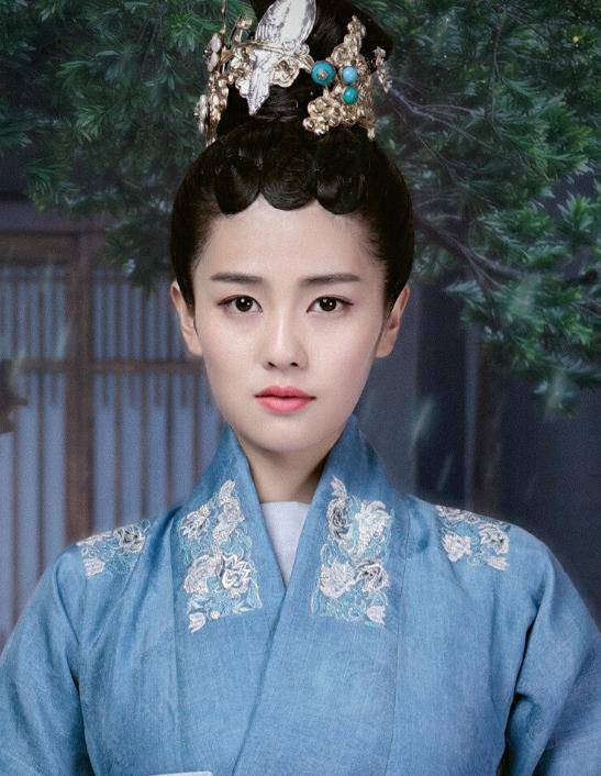 演技|出道即女主，白鹿的“爆火”路上，这部播配角戏才是重要