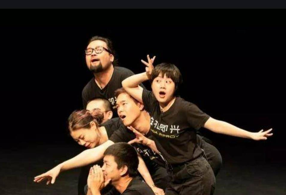 喜剧|开心麻花神秘演出海报|AION V Plus:不装了,我是主演,摊牌了