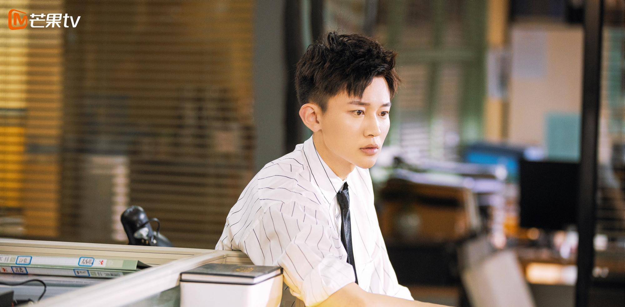 喜剧|双面神探：不止是喜剧，还是动作大片