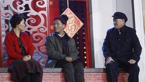 舞台|第一次上春晚就忘词，为拖延时间，瞎编了一句台词却火遍全国！