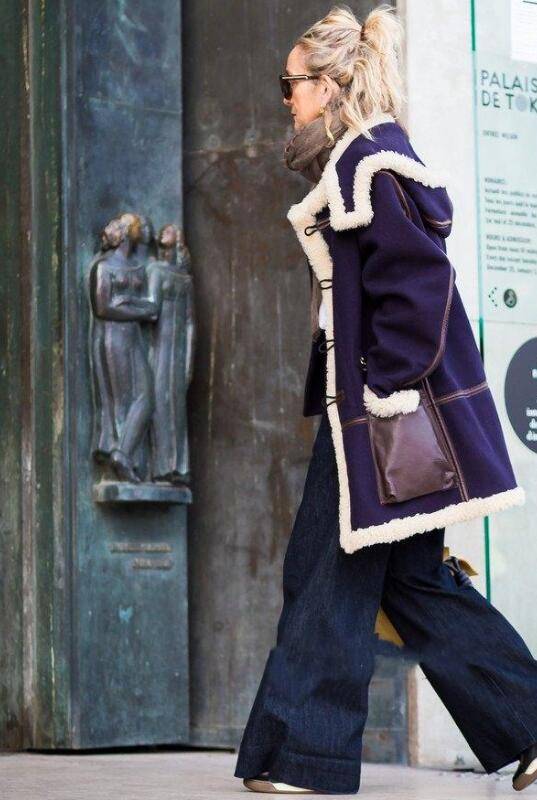 皮毛|羊羔毛外套皮毛一体的设计,内衬的毛毛都是有一定卷度