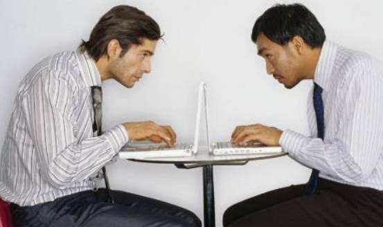 伪装男性开始衰老,身体出现的这些“丑态”,藏都藏不住!