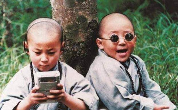 犄角|新版《春光灿烂猪八戒》杀青，旧版演员捧场客串，龙女犄角像鸡爪