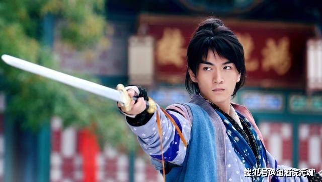 高手|杨过是五绝之一，只因金庸一处笔误，他的实力差了其他五绝一大截