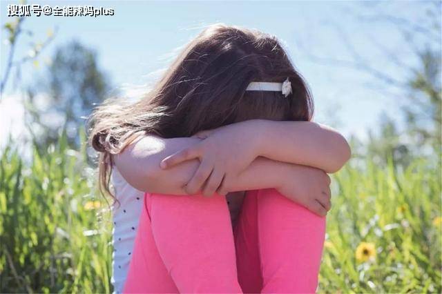 家长|你家宝贝正悄悄被“催熟”,又一批零食被列入黑名单,父母要警惕