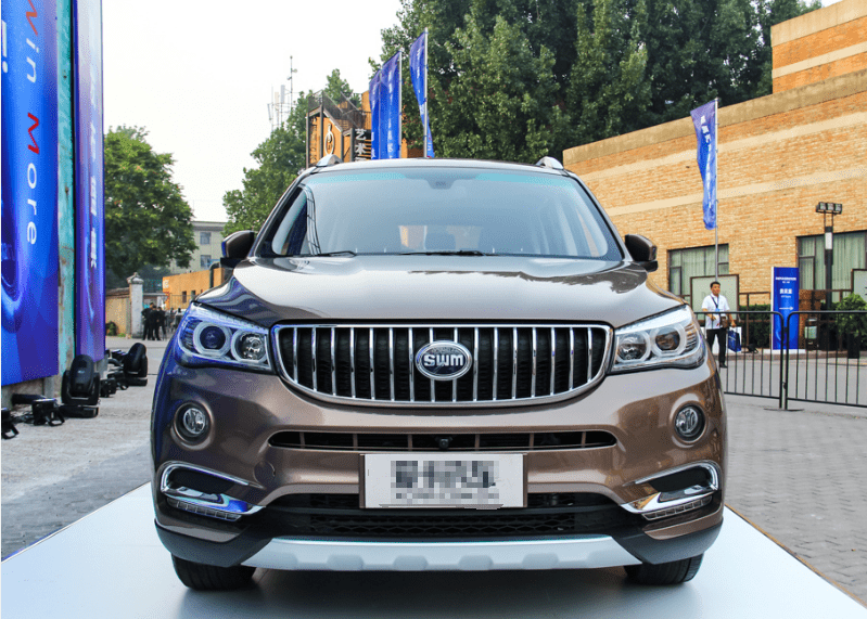 斯威推出豪华轿车车身充满艺术感价格仅需11万