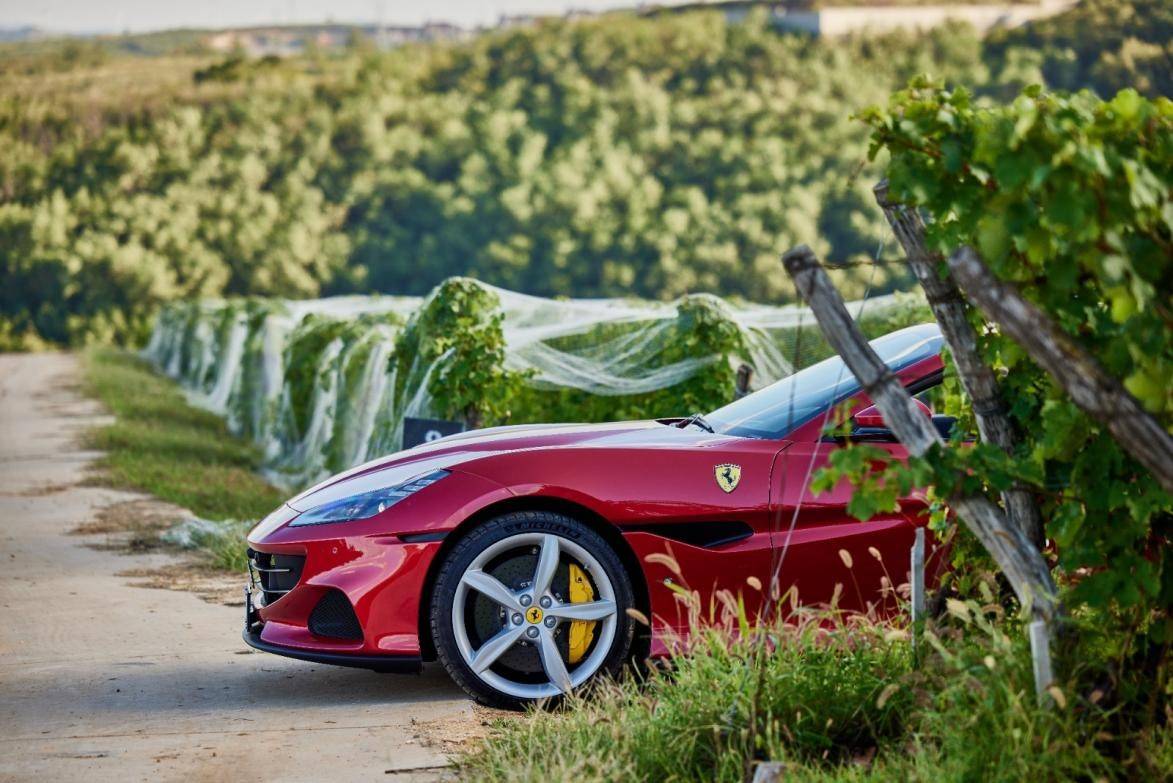 人生一大乐事莫过于此试驾法拉利portofinom