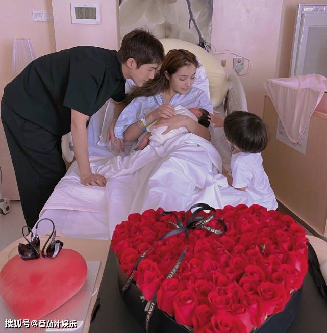 事业|麦迪娜产后11天肚子凸，二胎女儿正脸公开，儿子委屈失落不看妹妹
