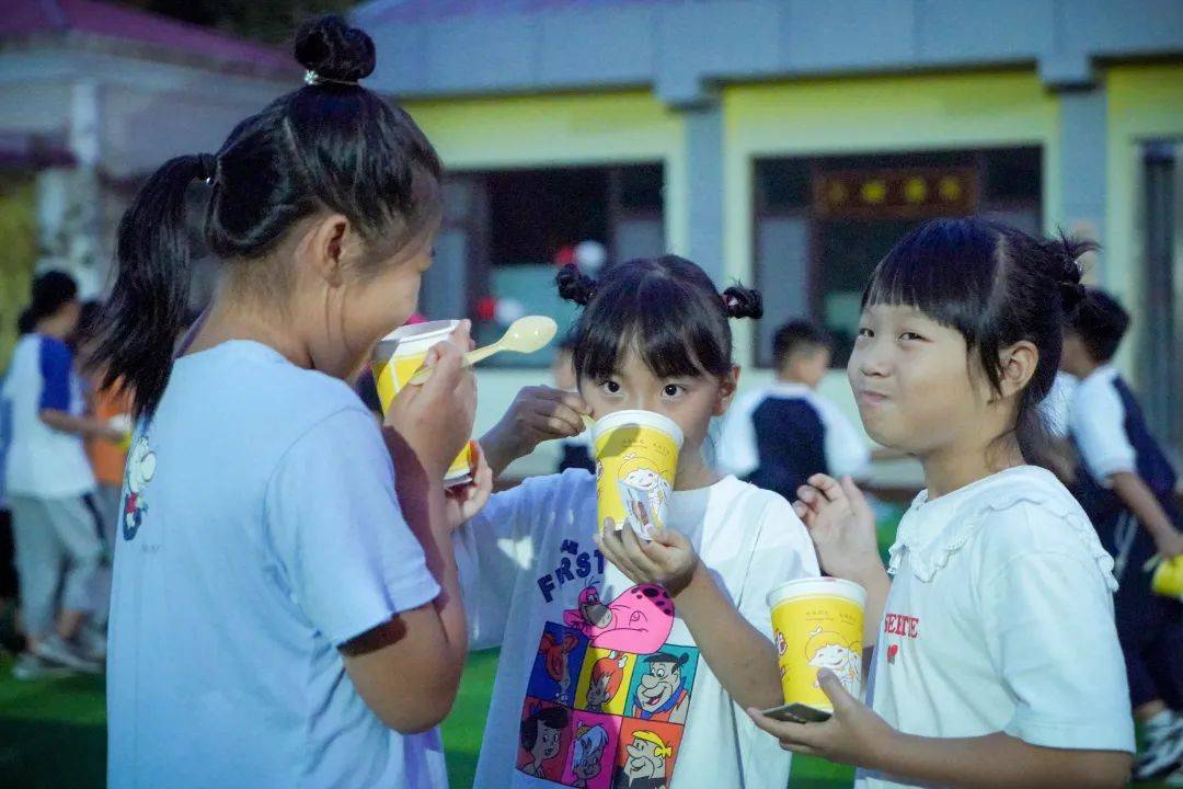 节日|【保定东方双语 中秋节快乐】东方揽月言笑欢 情汇双语爱满园（一）