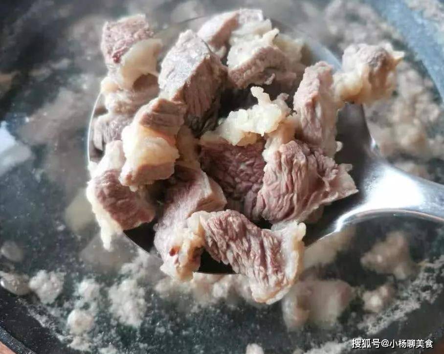 怎么把肉煮得软烂 0a2507b2839742a582cbab6a369e03fd.jpeg