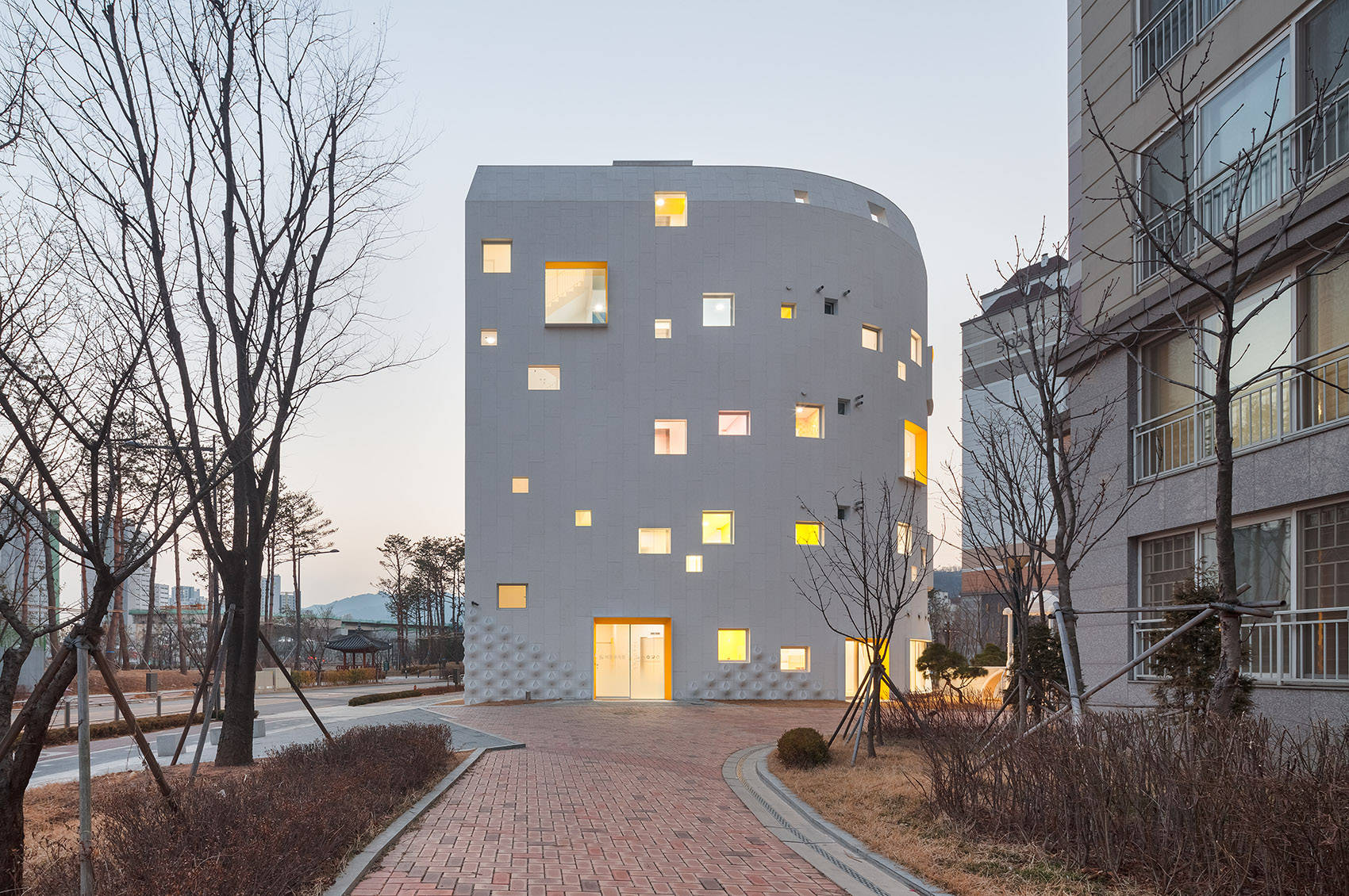 设计|幼儿园设计：看光和色彩在幼儿园设计里施展魔法