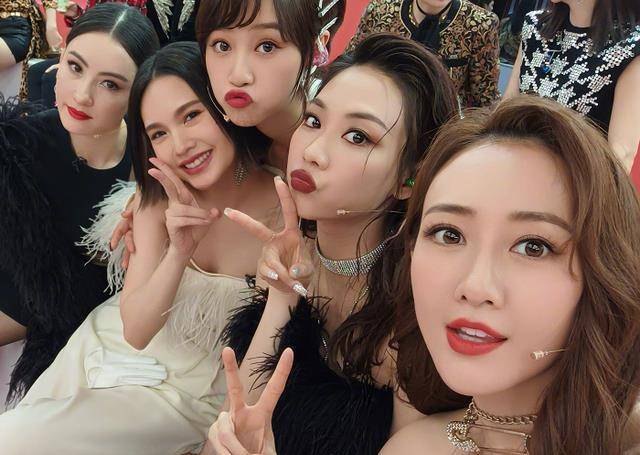 得利者|《浪姐2》得利者不是那英，也不是容祖儿，而是持美行凶的她