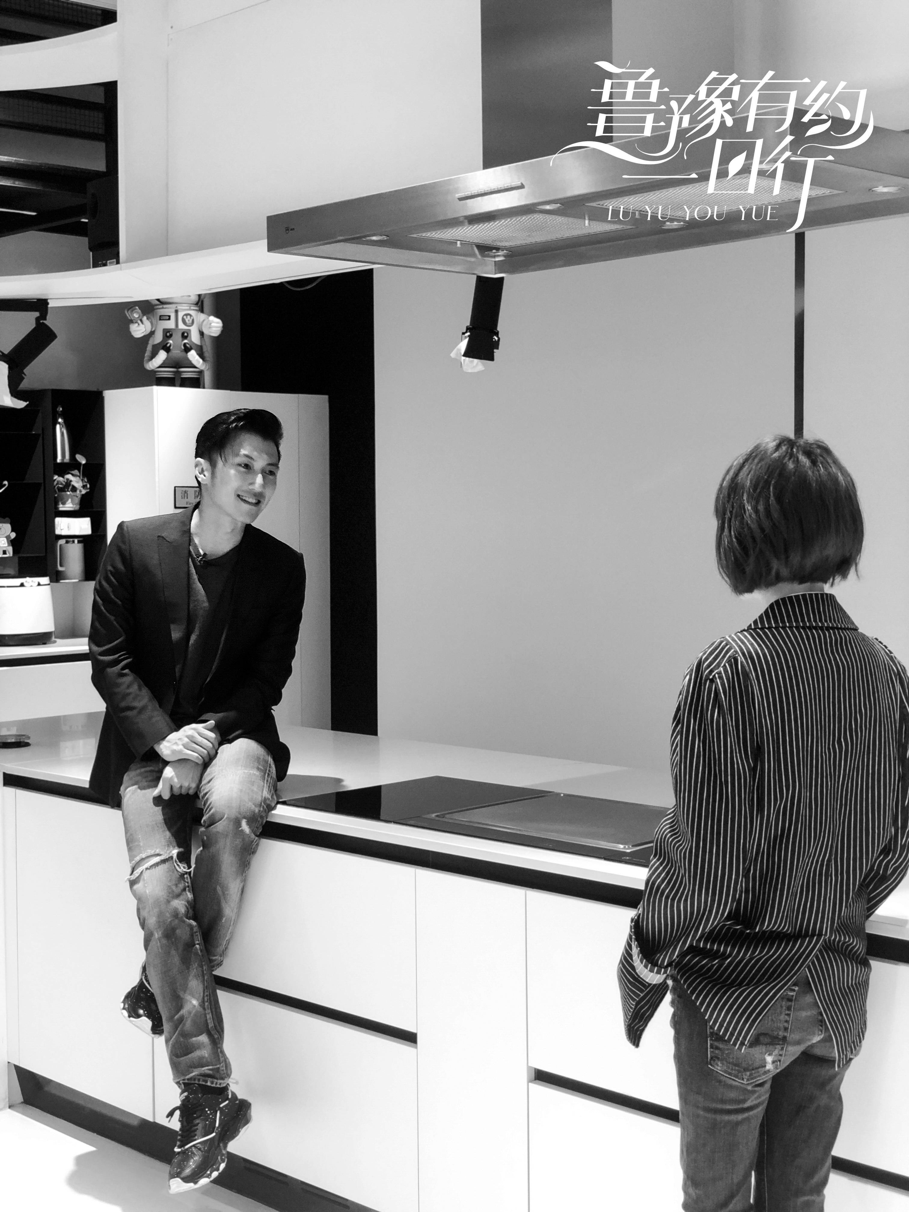 美食|《一日行9》谢霆锋再演“最帅反派” 坦言我没有偶像包袱