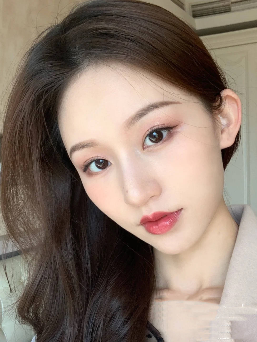 女神想做“素颜女神”，简单的几个化妆步骤，让你美得自然而清新