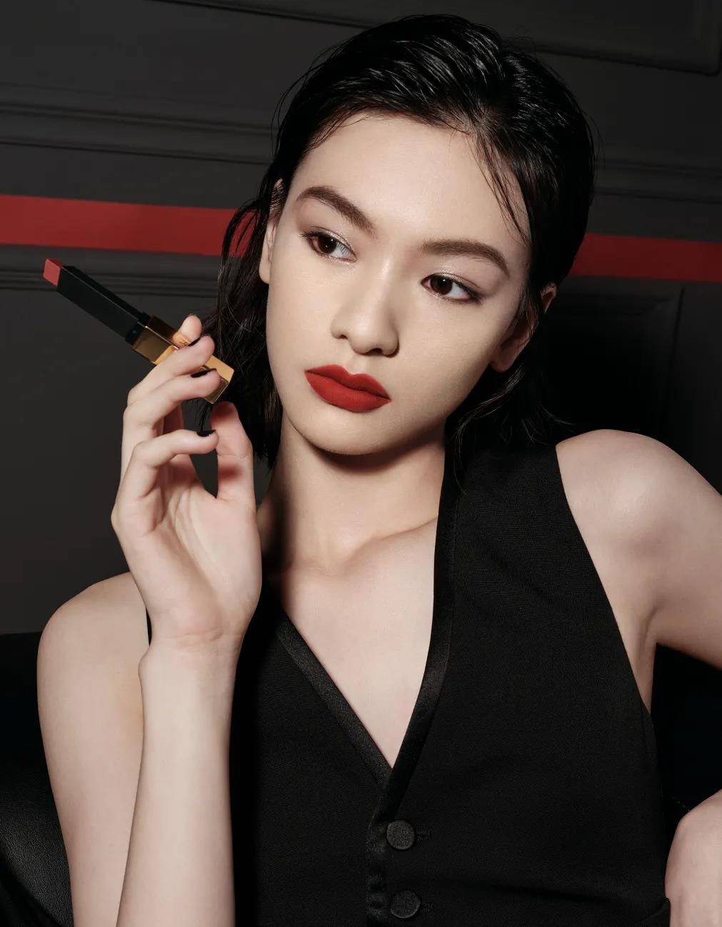 标准2021美女标准又变了，厚唇大嘴也能美出天际，真是太赞了
