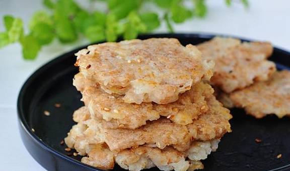 关系|秋天做早餐,我从不用面粉,这2个食材搭配,柔软蓬松营养翻倍!