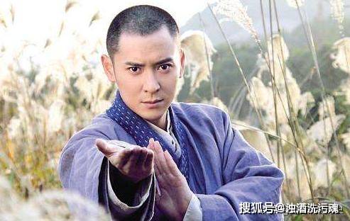 武功|金庸笔下最传奇之人，三大门派濒临灭门，被他这别派之人强行续命