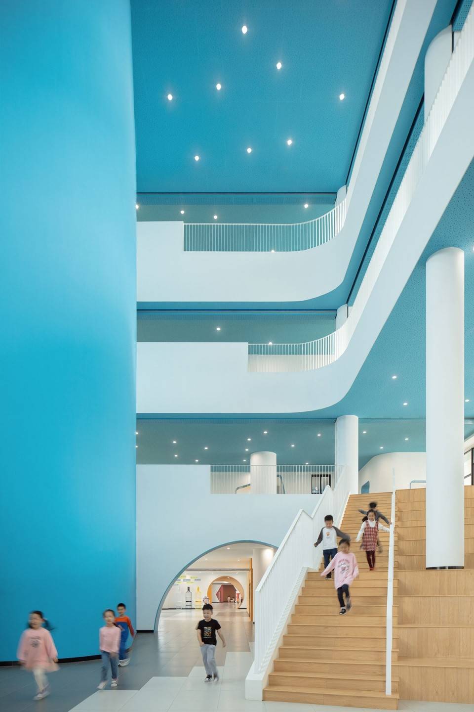 设计|幼儿园和小学一体的贵族学校，这设计真绝！