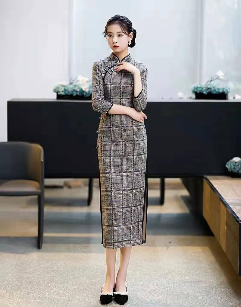 格子旗袍是女装中经典流行元素不挑身材不挑人展露柔美好风情