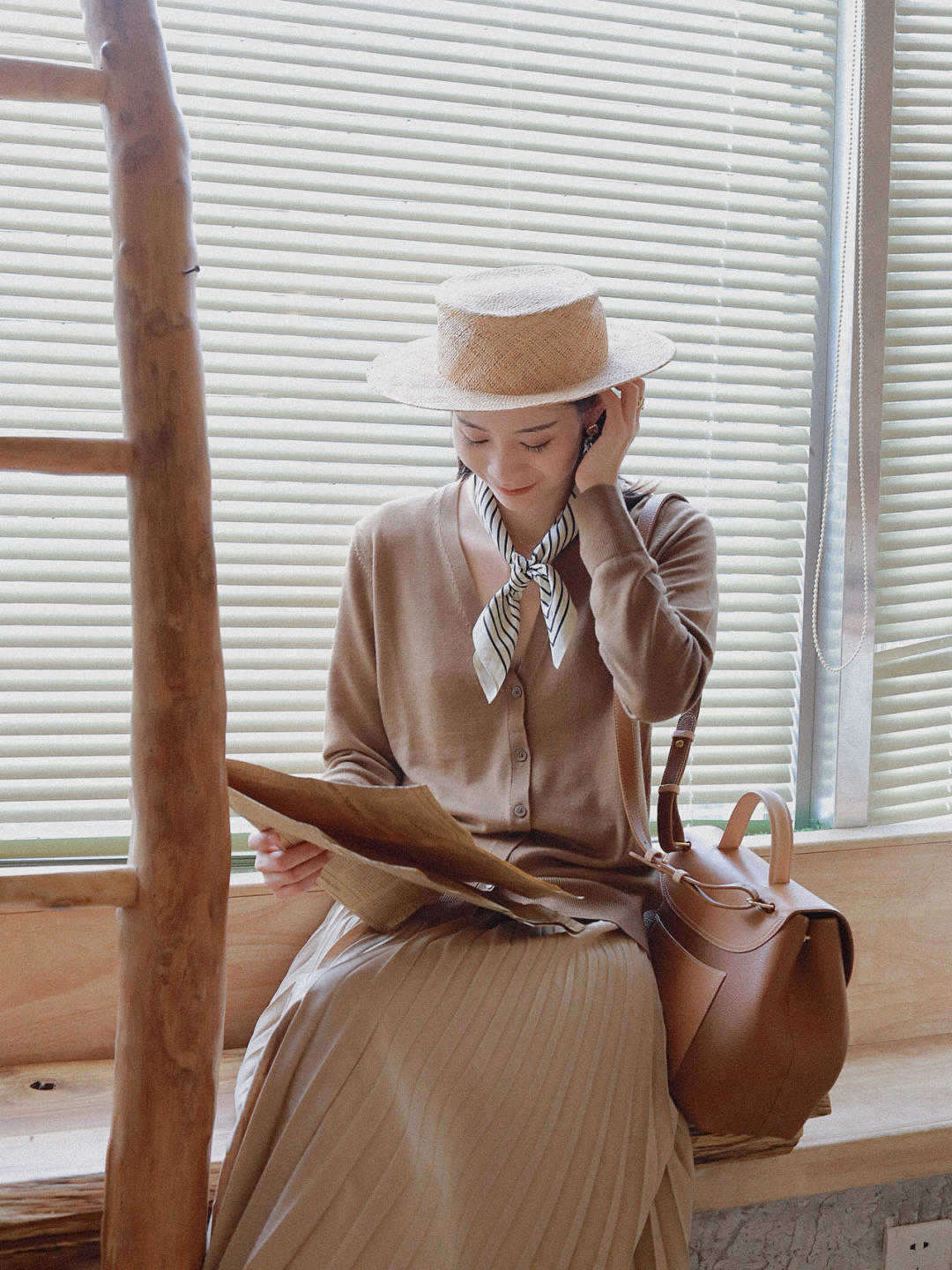 马甲 适合30岁普通女性的日常通勤风，针织马甲搭配直筒裤，简约又大方