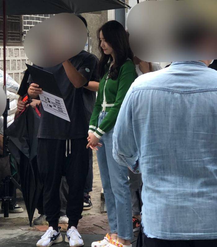 李钟硕 允儿 Big Mouth 路透来了 律师 护士一起对抗恶势力 照片
