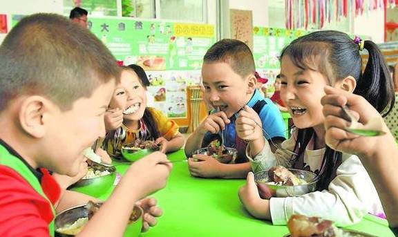 家长|幼儿园老师：孩子家里穷不穷，跟孩子穿着打扮无关，而是日常表现