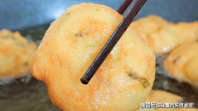 葱花|早餐不用出去买,一碗面粉加2鸡蛋,营养丰富味道好,2分钟出锅