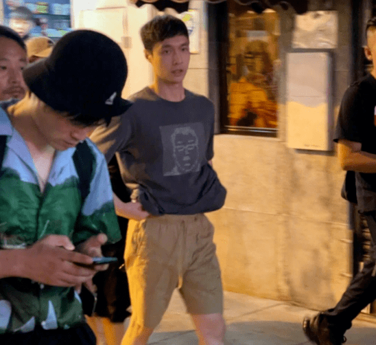 全无 张艺兴真实素颜照流出，皮肤松弛，仪态全无，29岁就疲态尽显