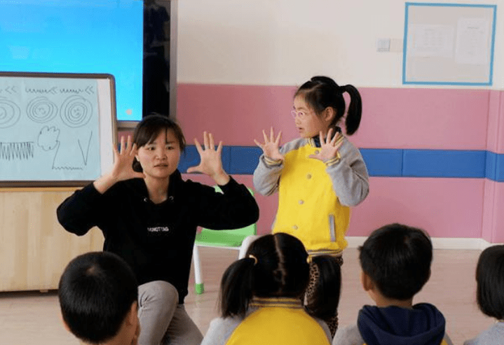 关系|幼儿园常见的“潜规则”，老师不说，但家长知道越早对孩子越好