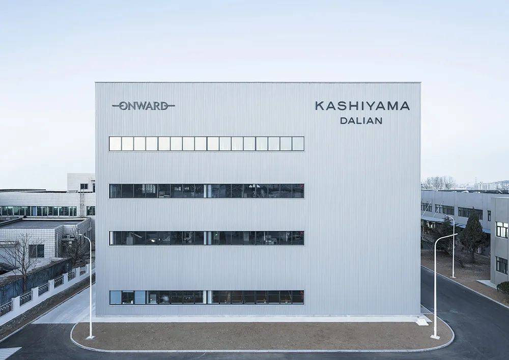 工业化生产 日本百年企业KASHIYAMA去天猫开店了,据说能提供9亿多种西装定制版型组合