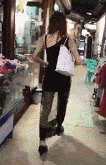 姐夫|搞笑GIF:几秒钟,这哥们用光了一辈子的运气!