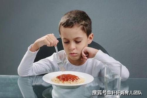 食欲|孩子小时候白胖胖的，怎么之后慢慢变得骨瘦如柴了呢？挑食的烦恼