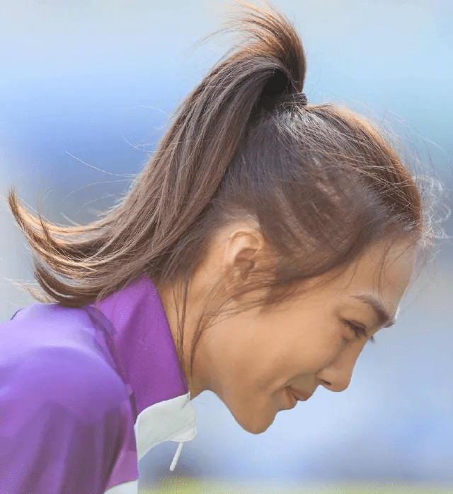 原创跳高女神杨文蔚仅15名但因高颜值出圈人民日报都点赞了