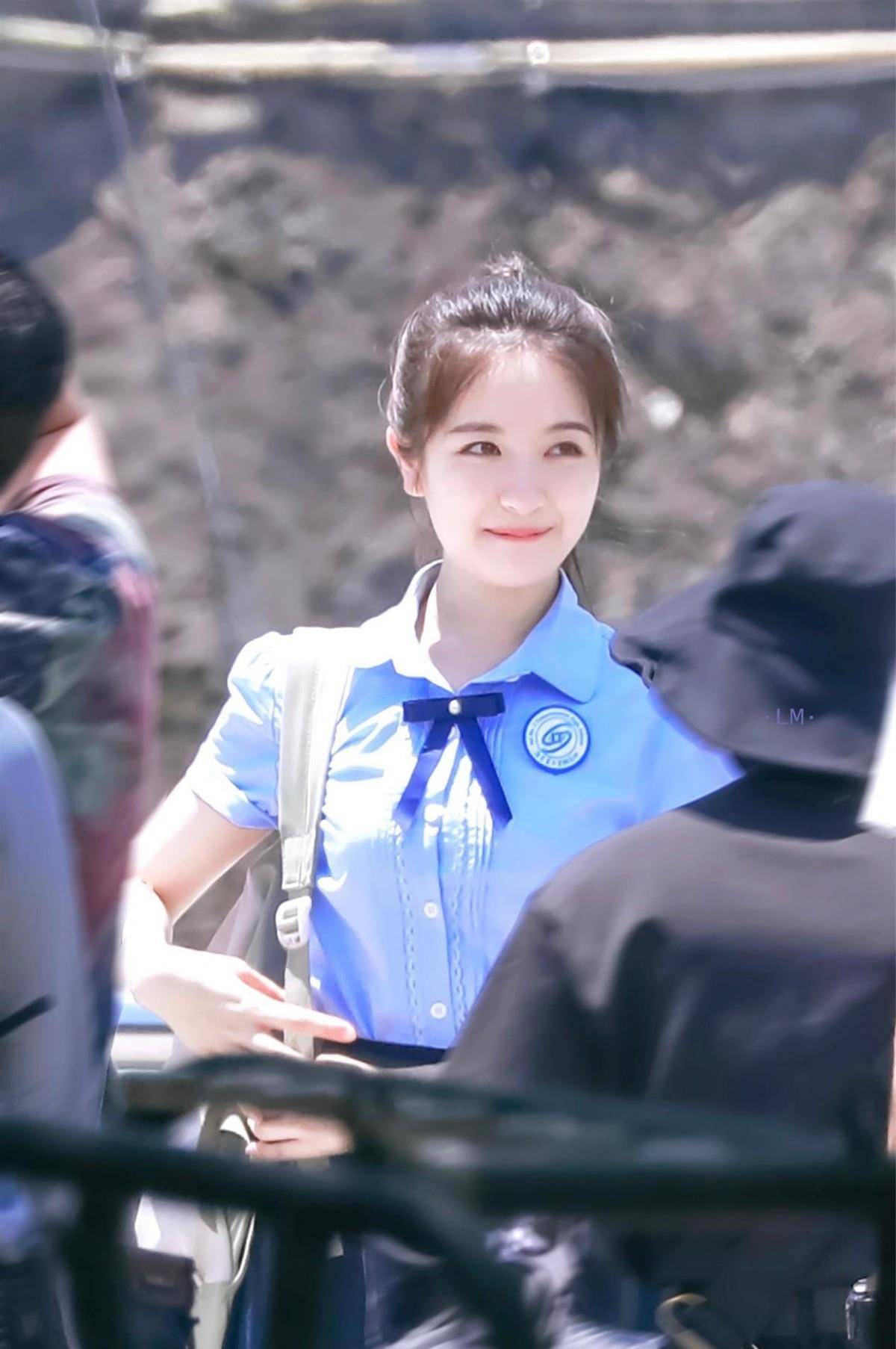 进行 李兰迪《山河表里》路透曝光,穿学生装太青春了,生图让人好心动