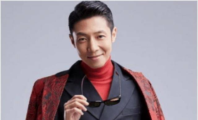 音准|是个全才没错了，撒贝宁飙高音全场欢呼，曾大秀戏腔董卿秒变迷妹