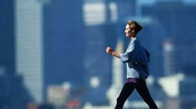 黄豆|有糖尿病的人，这5种食物要忌口，喝1茶，吃两豆，血糖慢慢降下来