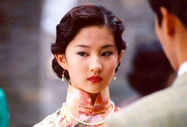 什么 影视剧中那些惊艳了岁月的旗袍女郎，哪个是你的白月光？
